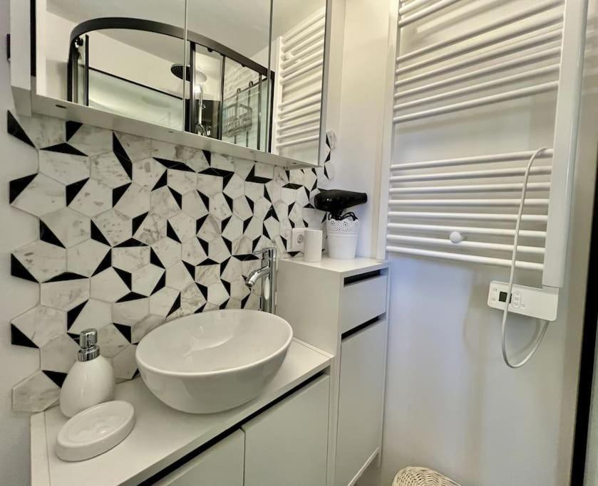 Appartement Duplex Proche Gare Commerce *